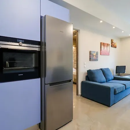 Pinelopi Deluxe Apartments, *
